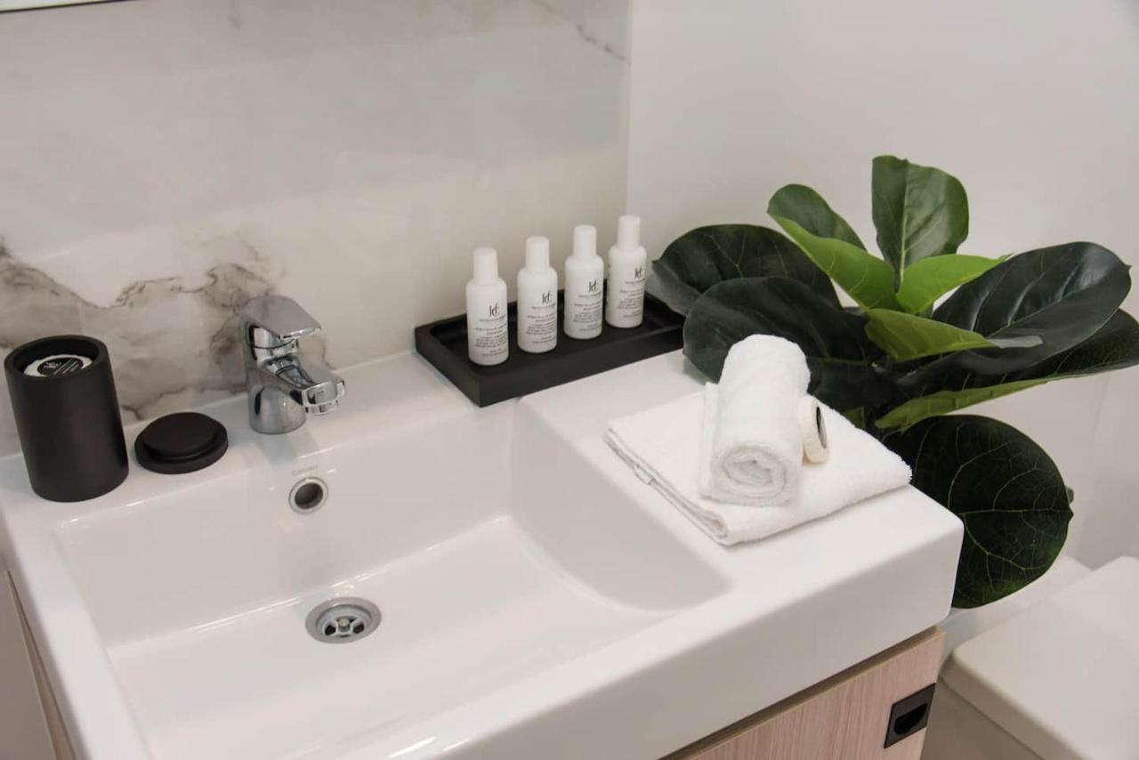 Chic 1brm With Pool & Gym Apartment *